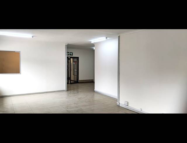 80M² BUSINESS CENTRE TO LET IN ELDORAIGNE